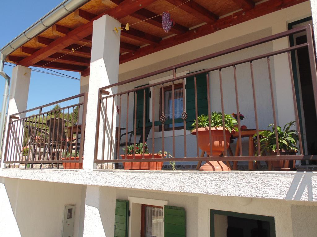 Holiday Home Paklenica Starigrad Paklenica Buitenkant foto