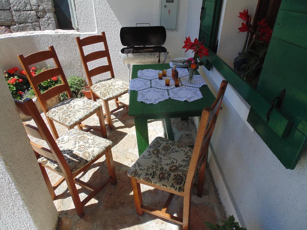 Holiday Home Paklenica Starigrad Paklenica Buitenkant foto