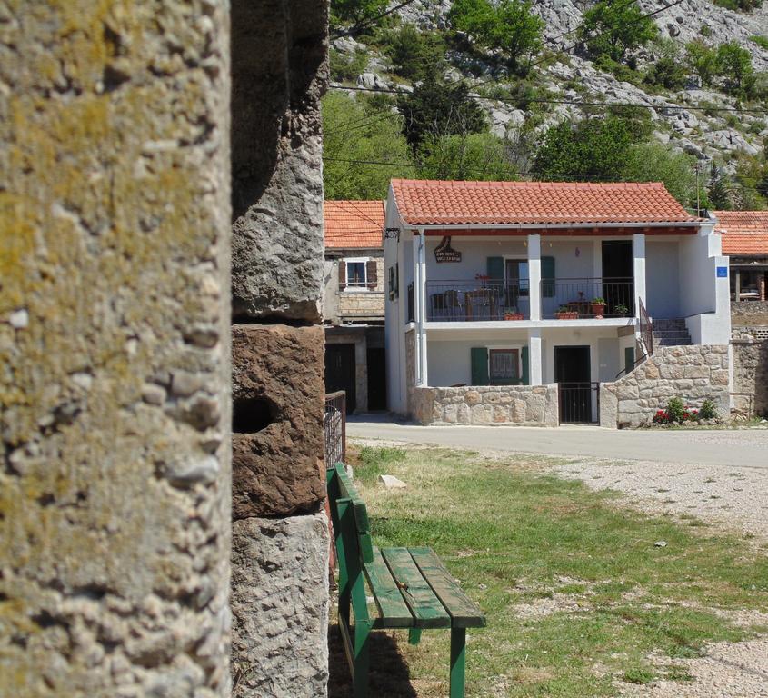 Holiday Home Paklenica Starigrad Paklenica Buitenkant foto