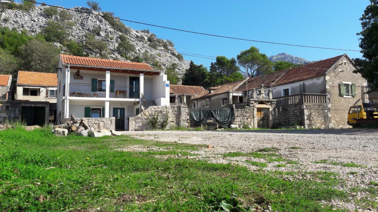 Holiday Home Paklenica Starigrad Paklenica Buitenkant foto